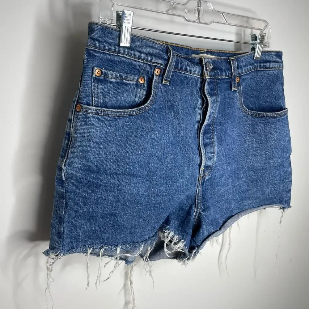 Levi’s Ribcage Shorts Blue Raw Hem Button Fly Cut Off Size 31 - Picture 4 of 8